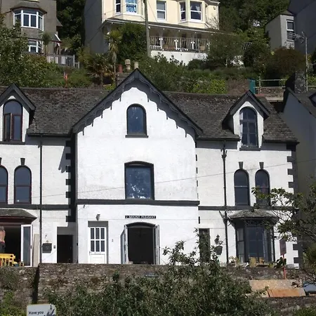 Looe Beach House: Coastal Views, Parking & Pool Access Exterior photo