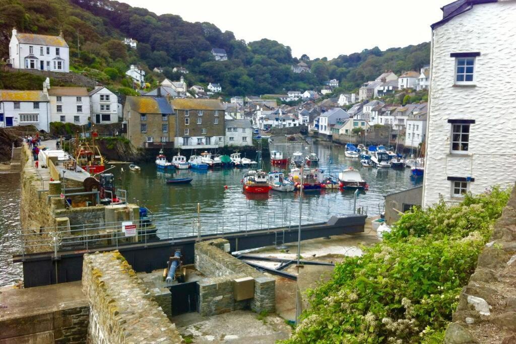 House: Coastal Views, Parking & Pool Access Holiday home Looe