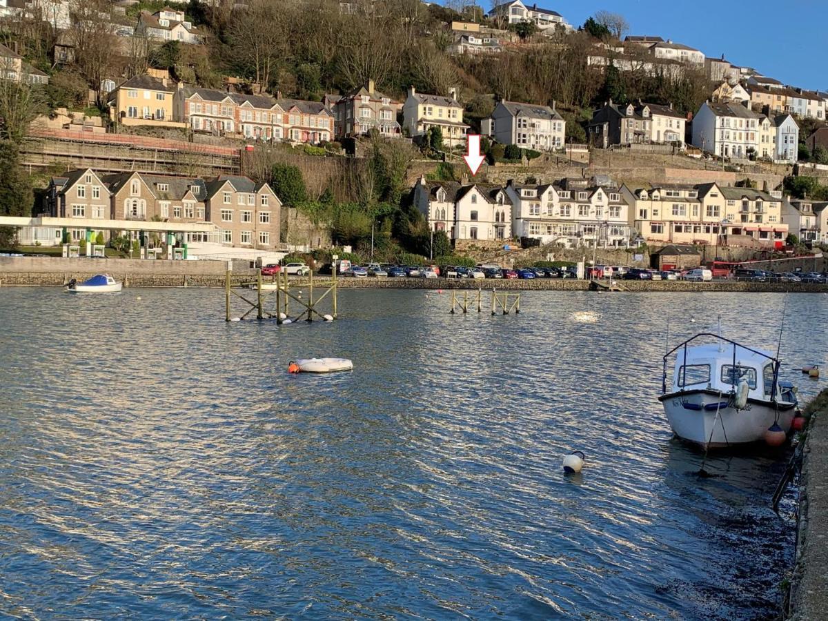 Дом отдыха Large House In Looe, Near And Bars With Great Views, Free Parking And Free Access To A Nearby Indoor Swimming Pool